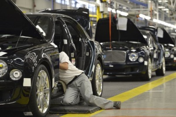 Bentley va produce cel mai scump SUV din lume. Vezi cât va costa